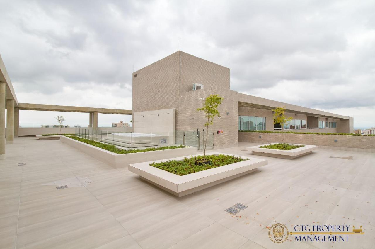 90 - Estudios Y Vacaciones Y Viajes De Negocio